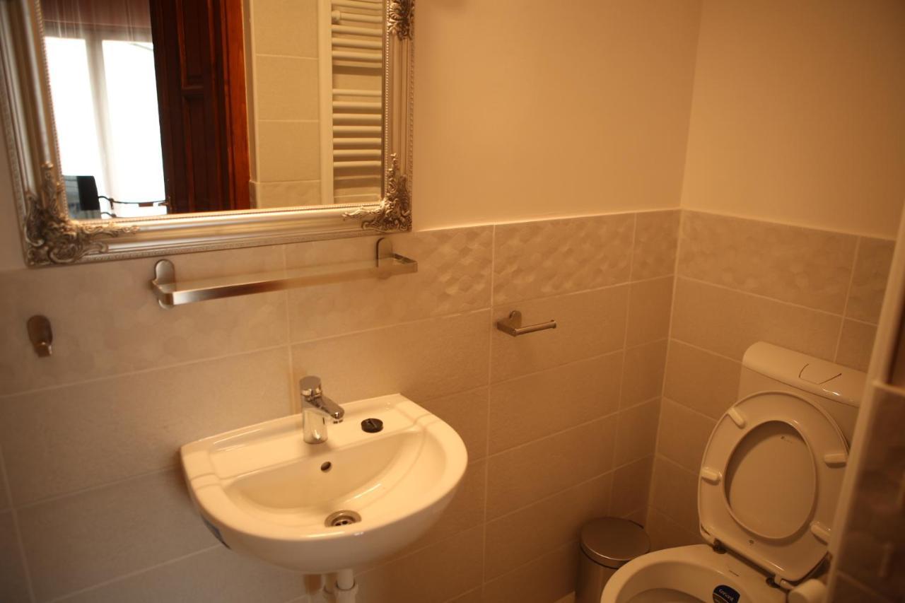 Hunyadi Panzio-Apartman Makó Eksteriør billede