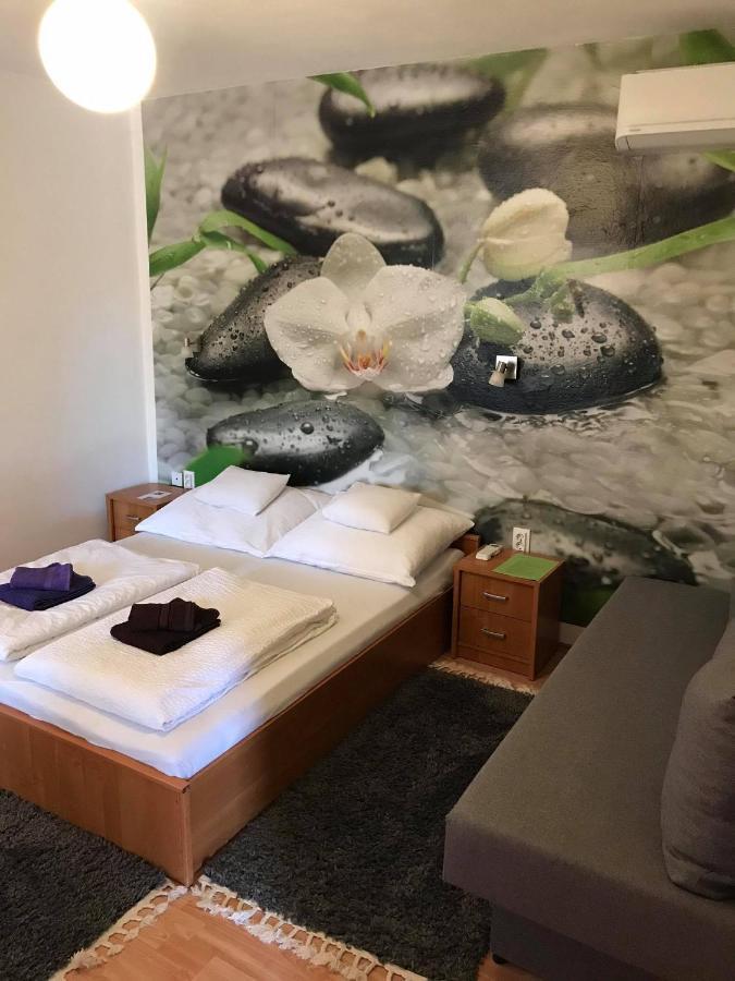 Hunyadi Panzio-Apartman Makó Eksteriør billede