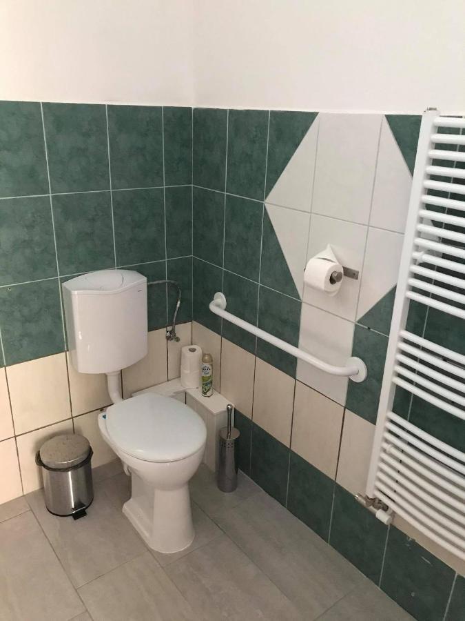 Hunyadi Panzio-Apartman Makó Eksteriør billede