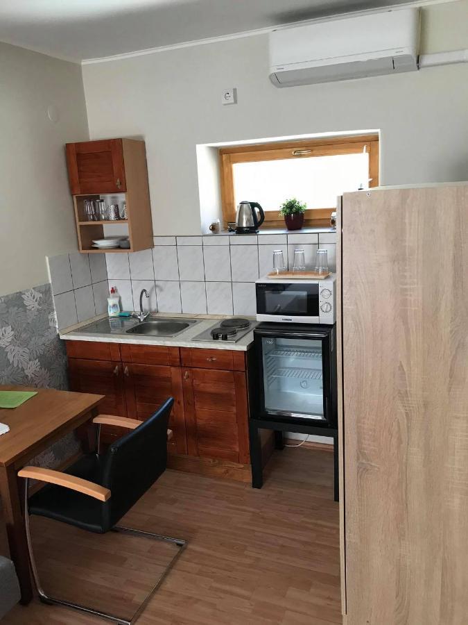 Hunyadi Panzio-Apartman Makó Eksteriør billede