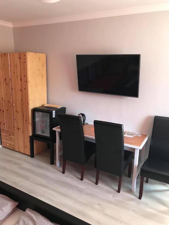 Hunyadi Panzio-Apartman Makó Eksteriør billede