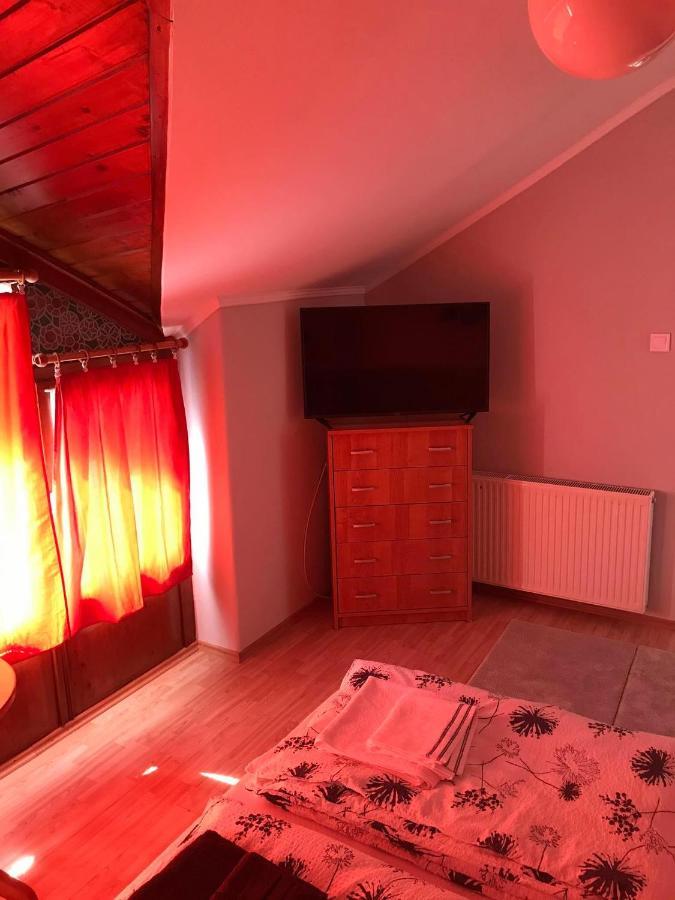 Hunyadi Panzio-Apartman Makó Eksteriør billede