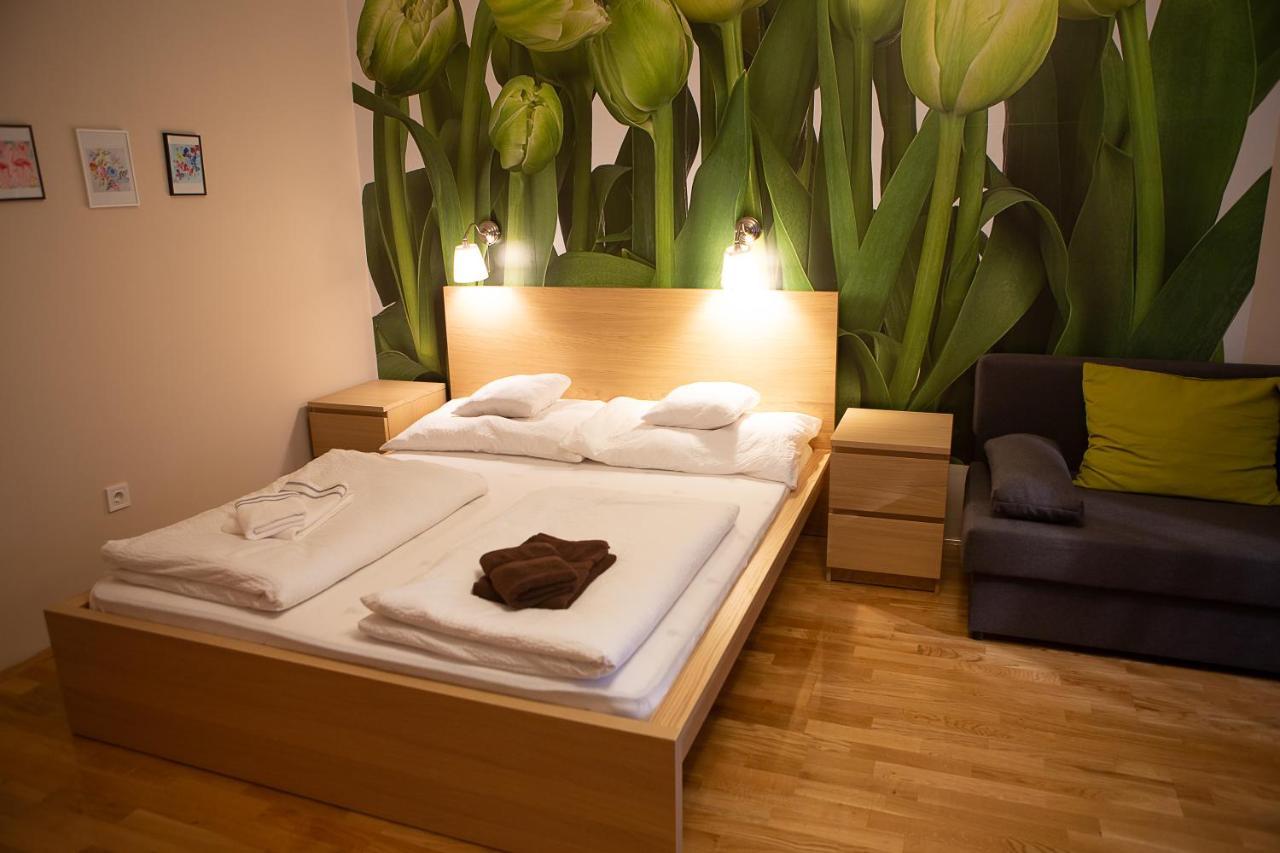 Hunyadi Panzio-Apartman Makó Eksteriør billede