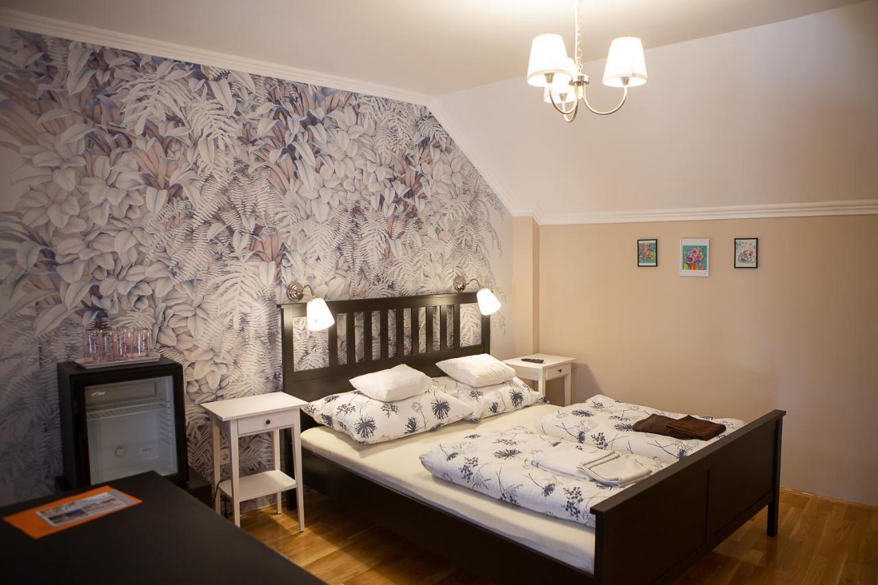 Hunyadi Panzio-Apartman Makó Eksteriør billede