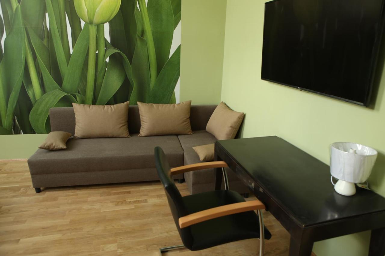 Hunyadi Panzio-Apartman Makó Eksteriør billede