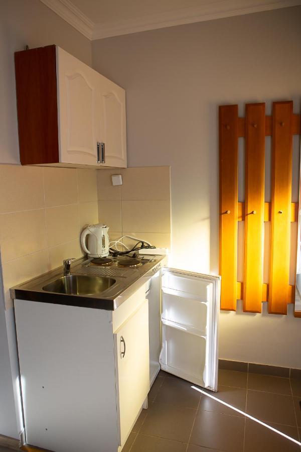 Hunyadi Panzio-Apartman Makó Eksteriør billede