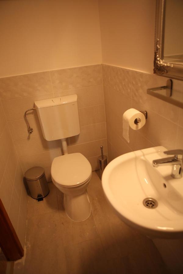 Hunyadi Panzio-Apartman Makó Eksteriør billede